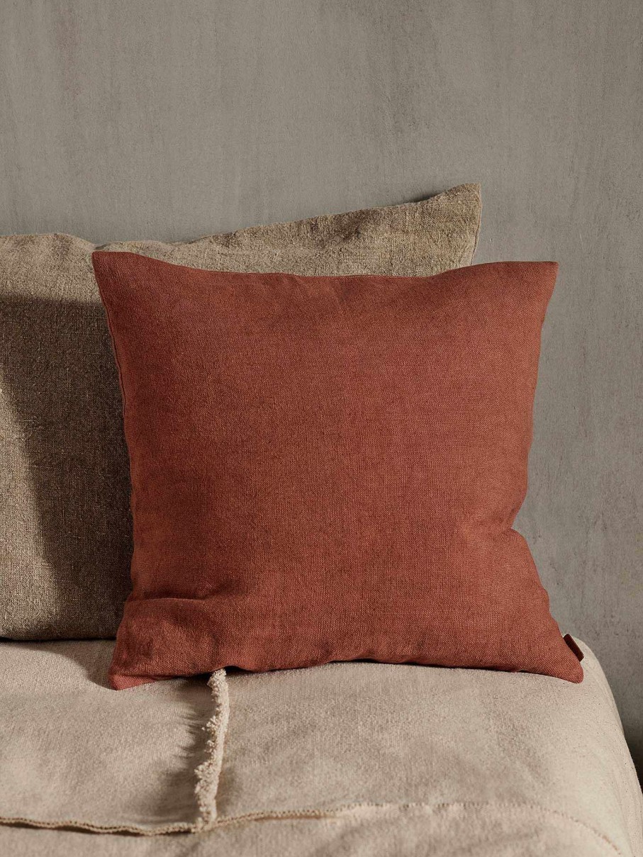 Textiles Ferm Living | Heavy Linen Cushion Berry Red