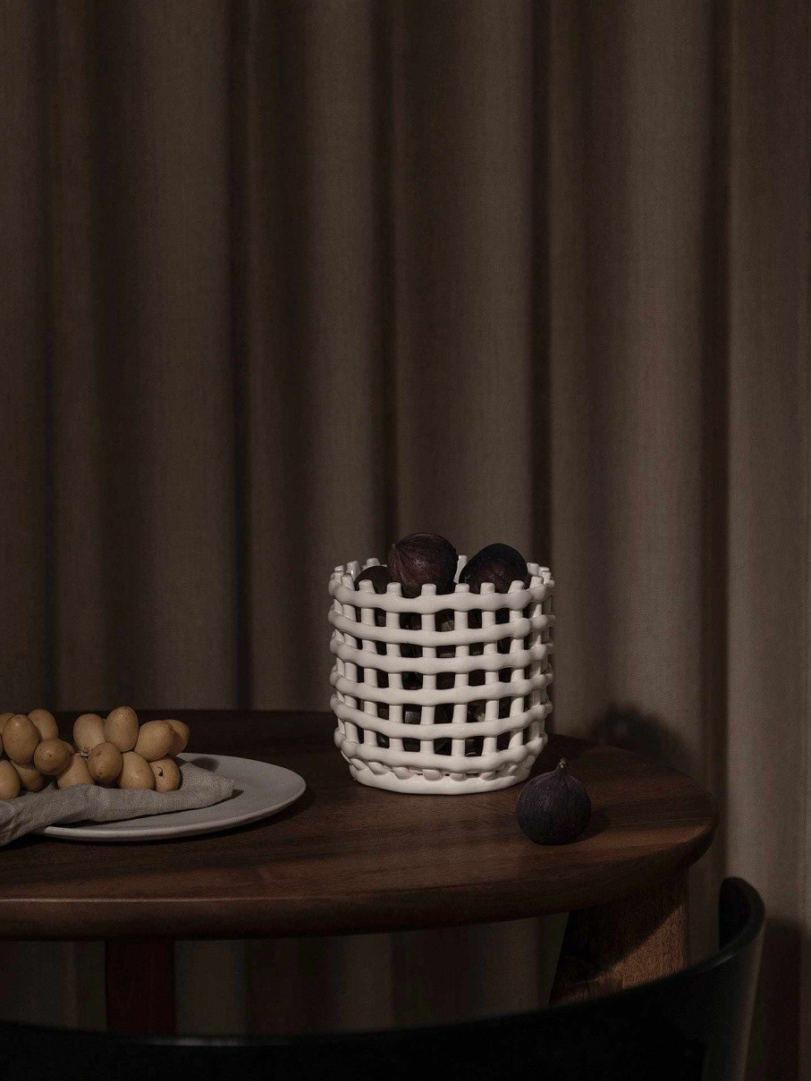 Green Living Ferm Living | Ceramic Basket - Small - Off-White Offwhite