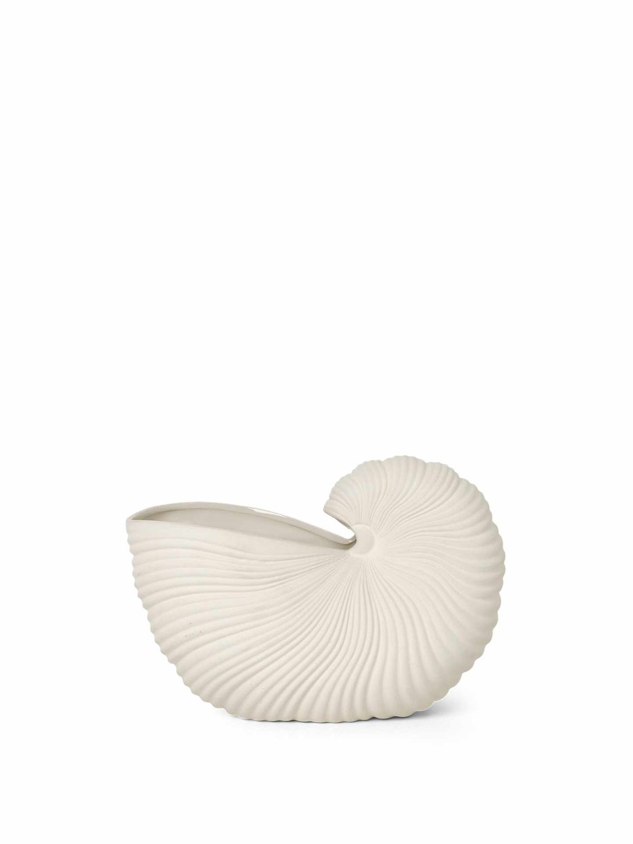 Green Living Ferm Living | Shell Pot Offwhite